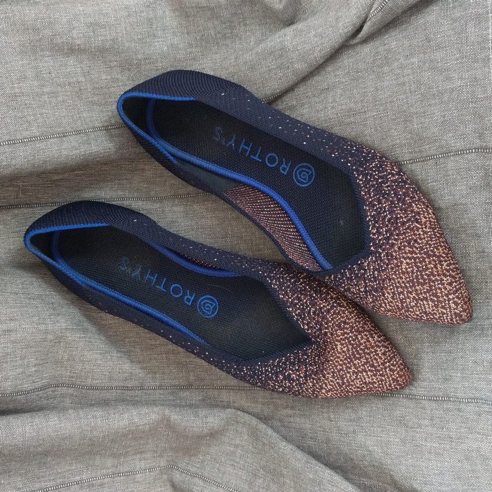 Size 9 retired Rothy's in Midnight Metallic